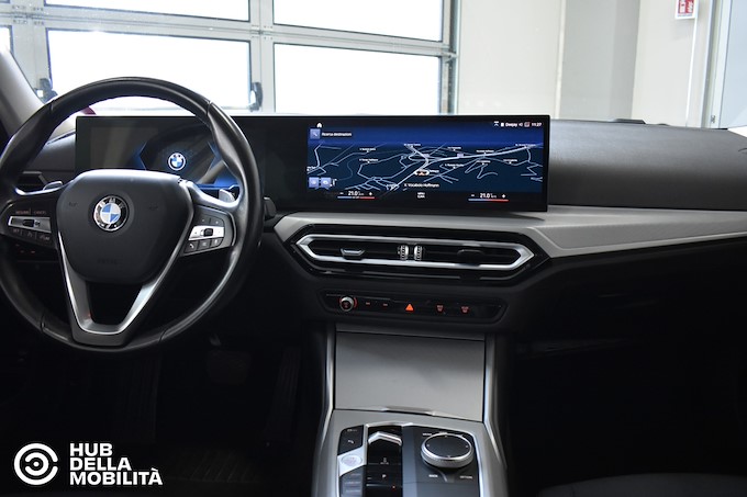 BMW 320d 48V xDrive Touring Business Advantage